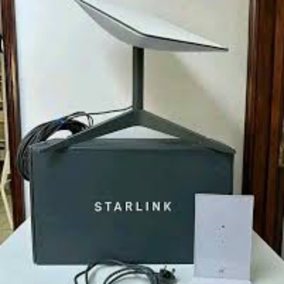 Brand New Starlink Standard Satellite Internet Kit V3 Full Set , Standard Satell - Picture 2 of 2